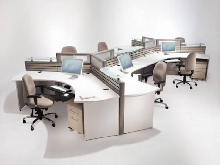 Create Ergonomics and Productivity with the Right Office Workstations
