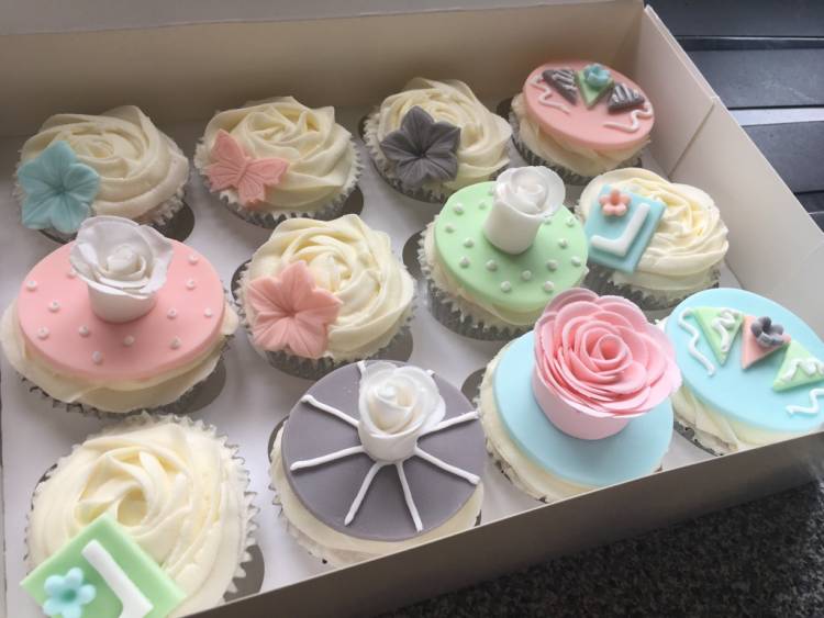 Options When Looking For Beautiful Bespoke Cupcakes