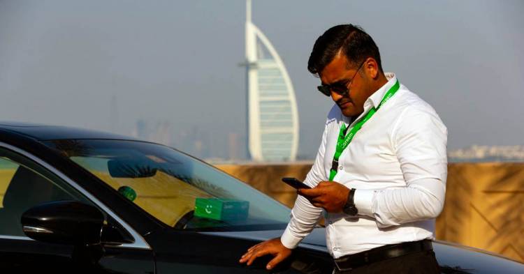 How To Become Car Driver In Dubai